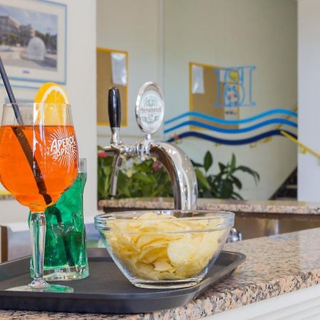 מיסאנו אדריאטיקו Savoia Hotel מראה חיצוני תמונה
