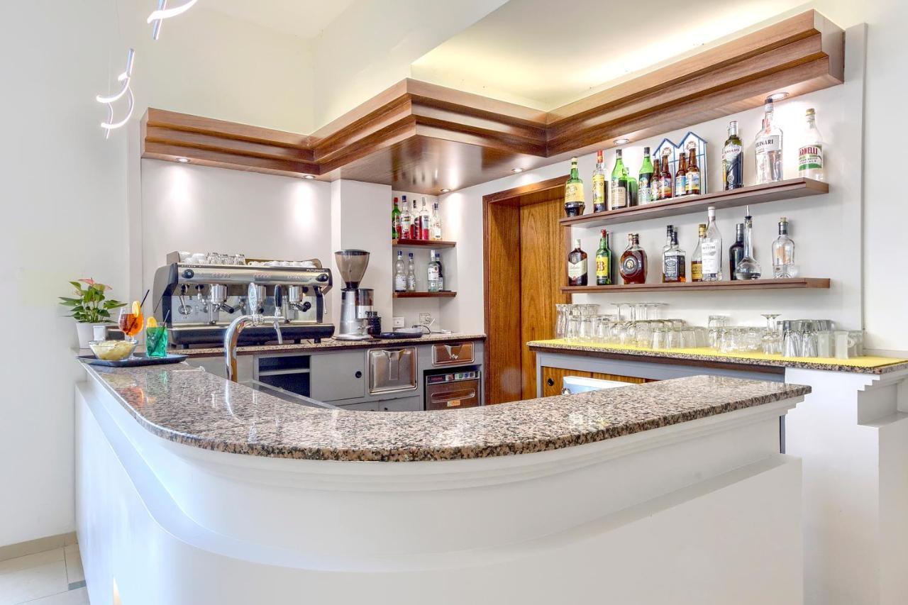 מיסאנו אדריאטיקו Savoia Hotel מראה חיצוני תמונה
