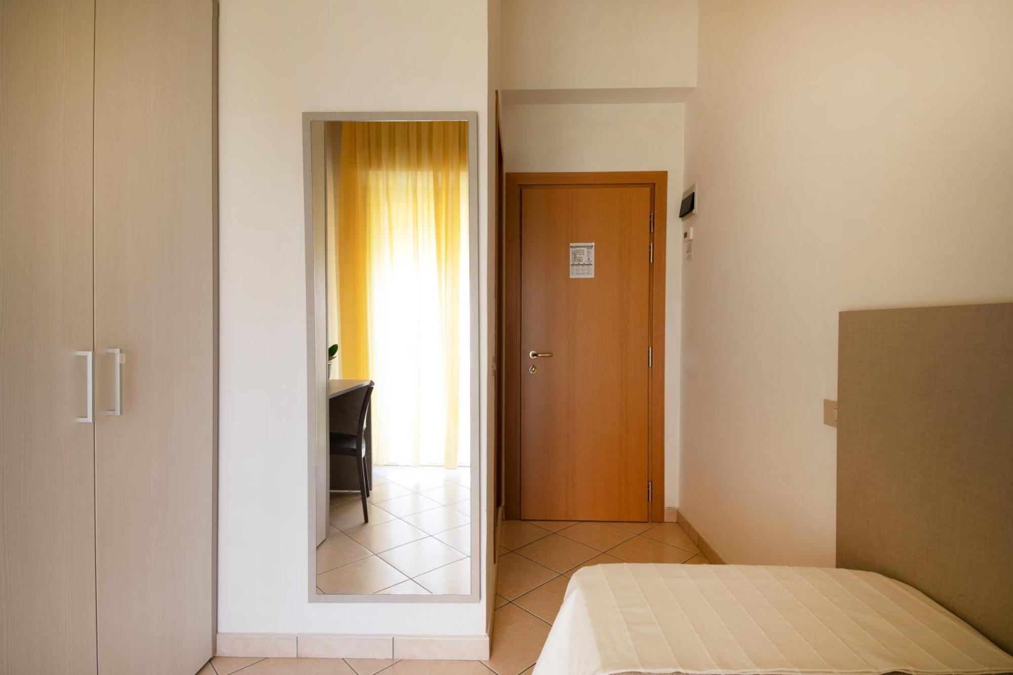 מיסאנו אדריאטיקו Savoia Hotel מראה חיצוני תמונה