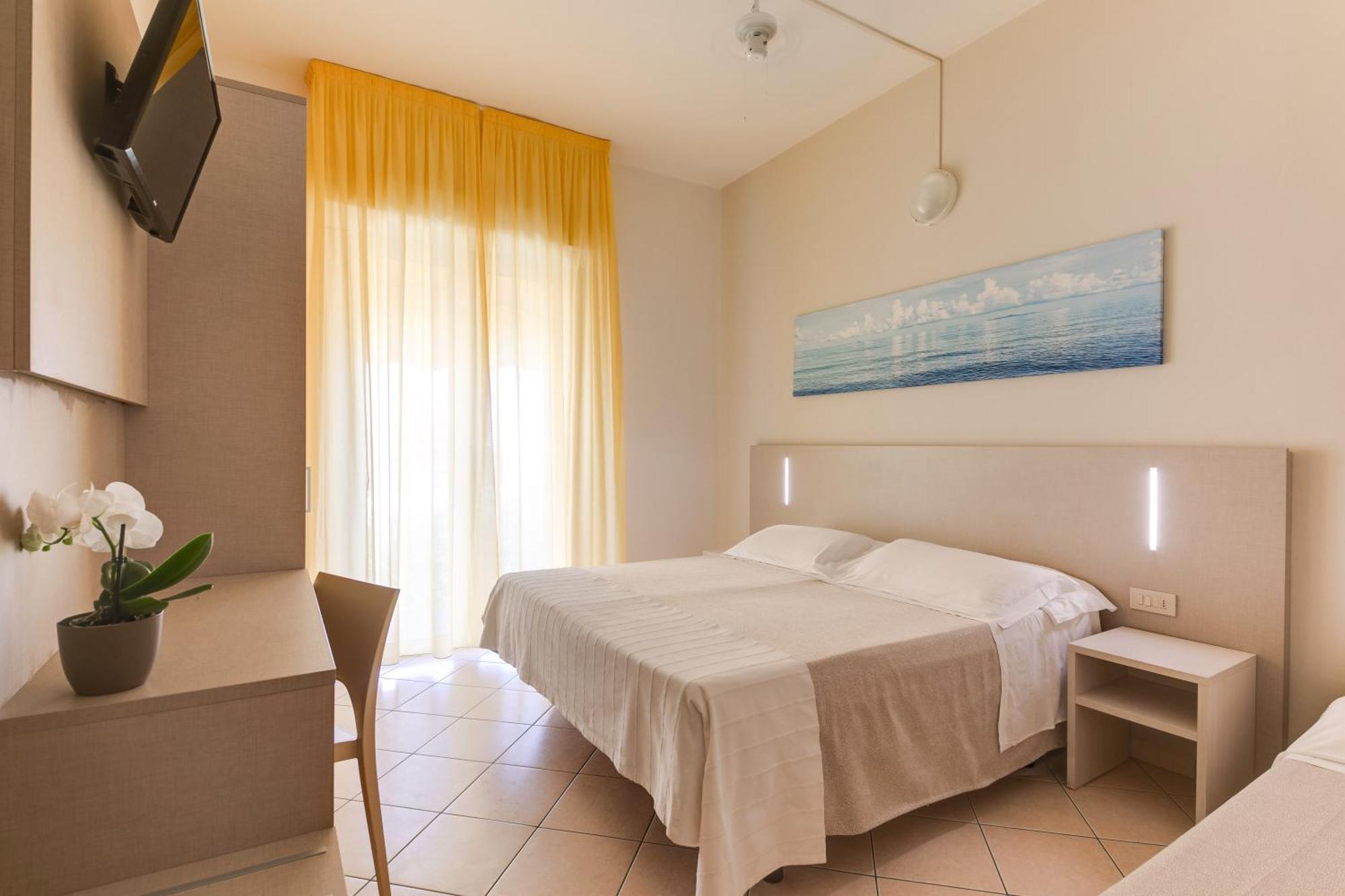 מיסאנו אדריאטיקו Savoia Hotel מראה חיצוני תמונה