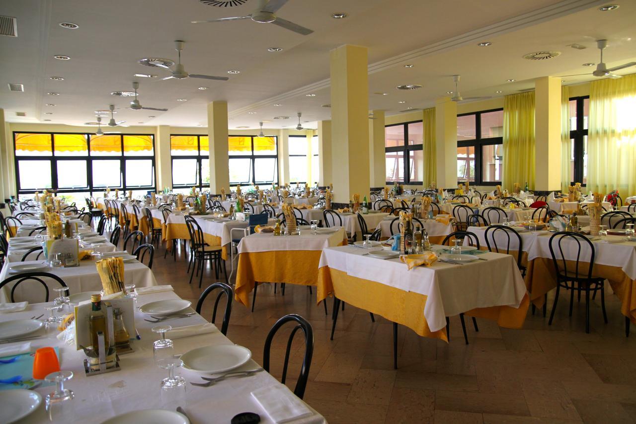 מיסאנו אדריאטיקו Savoia Hotel מראה חיצוני תמונה